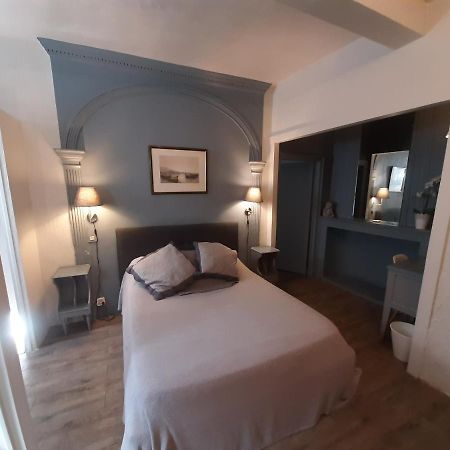 Hotel Saint Florent Orange  Bagian luar foto