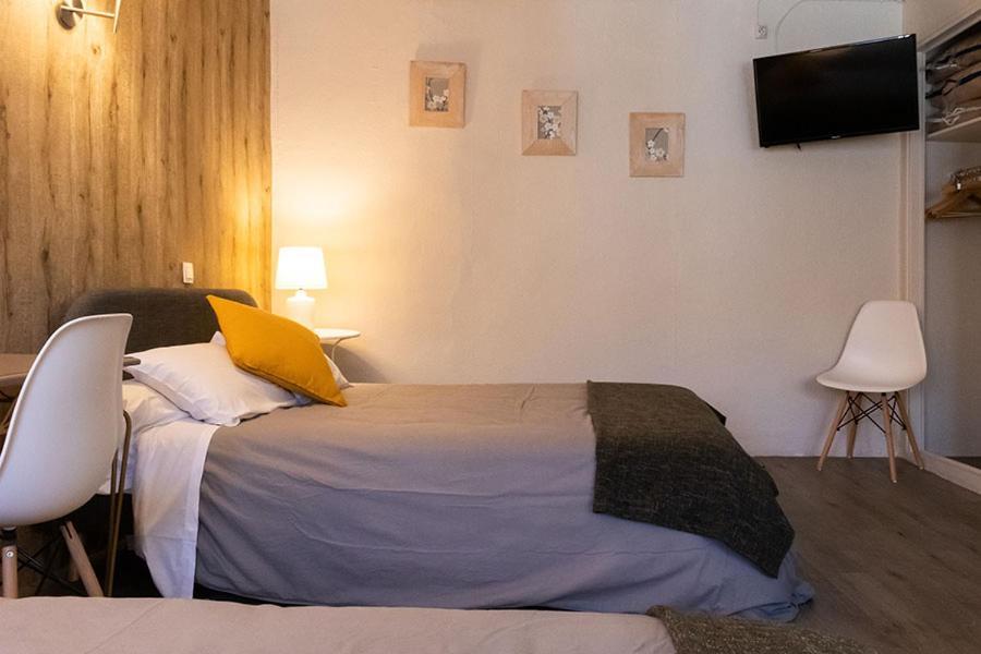 Hotel Saint Florent Orange  Bagian luar foto