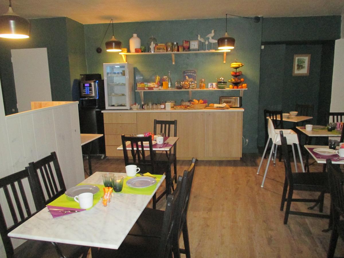 Hotel Saint Florent Orange  Bagian luar foto
