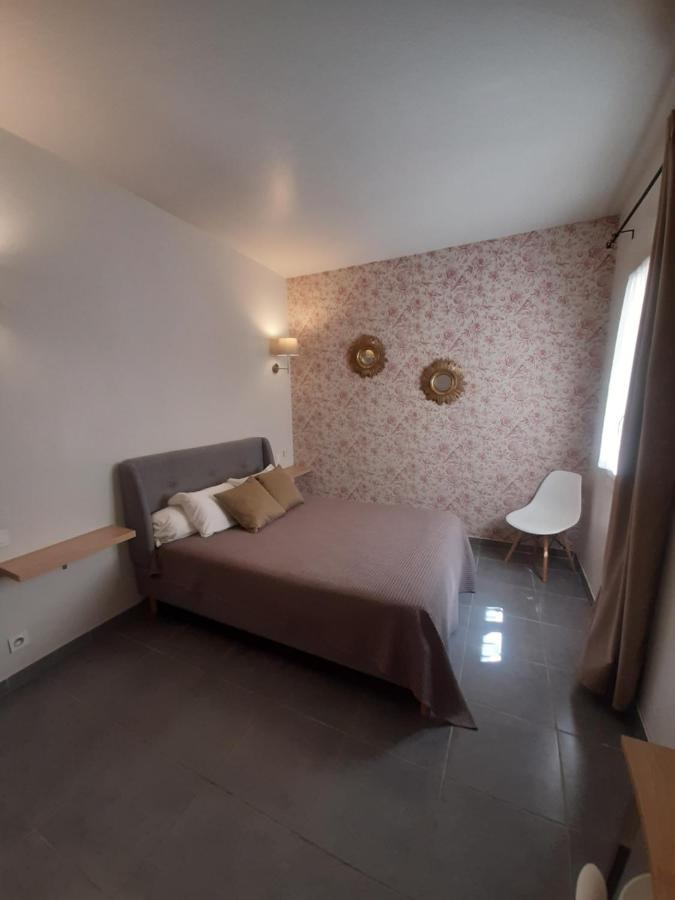 Hotel Saint Florent Orange  Bagian luar foto